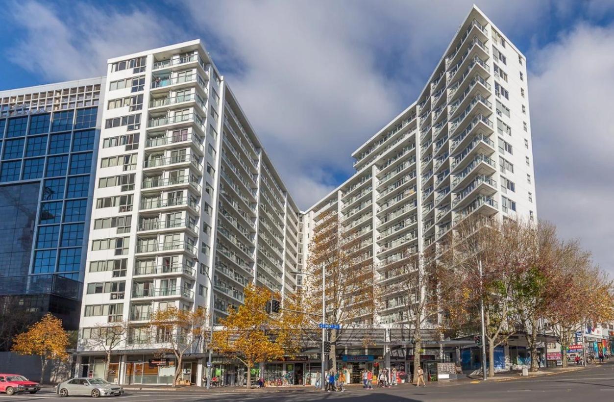 Apartment Volt At The Center
